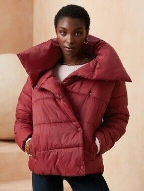 Banana Republic Factory Women's Oversized Puffer Jacket - Burgundy